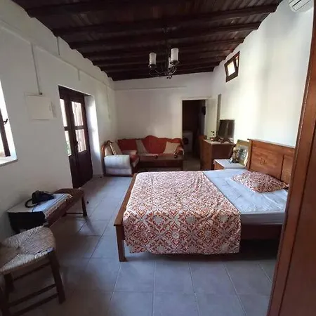 Holiday home Ivi's House Giolou Paphos