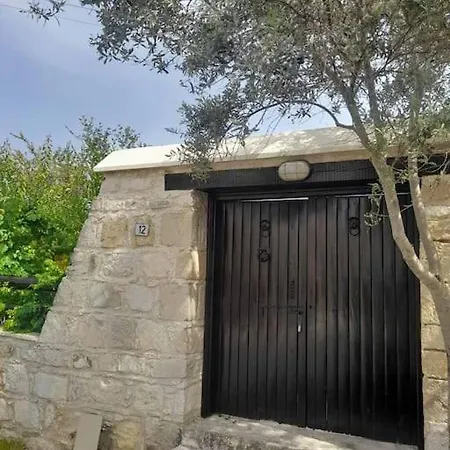 Holiday home Ivi's House Giolou Paphos
